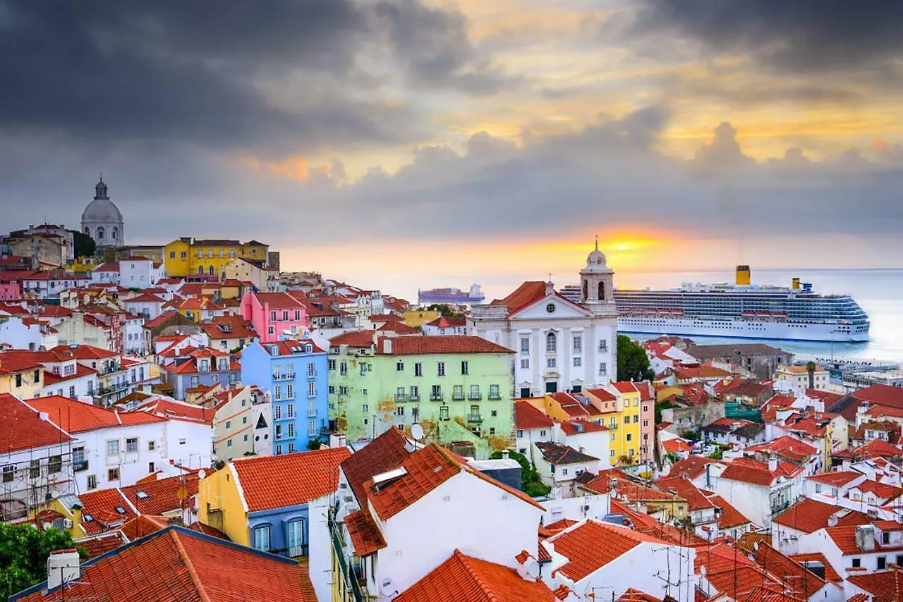 Romantichome At Alfama'S Heart Lisboa 0*,