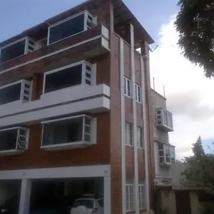Comodos Cerca Del Aeropuerto Apartamento Guatemala