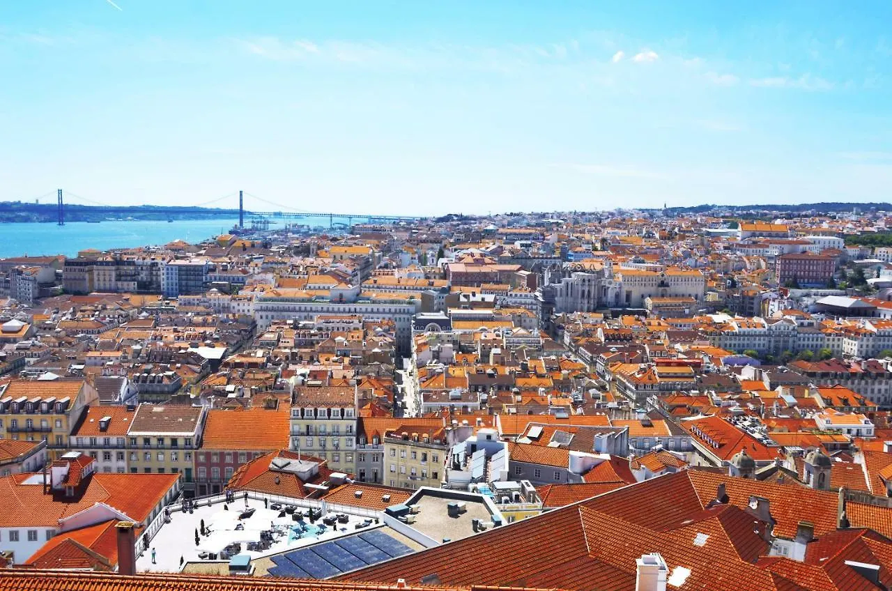 Romantichome At Alfama'S Heart Lisbon