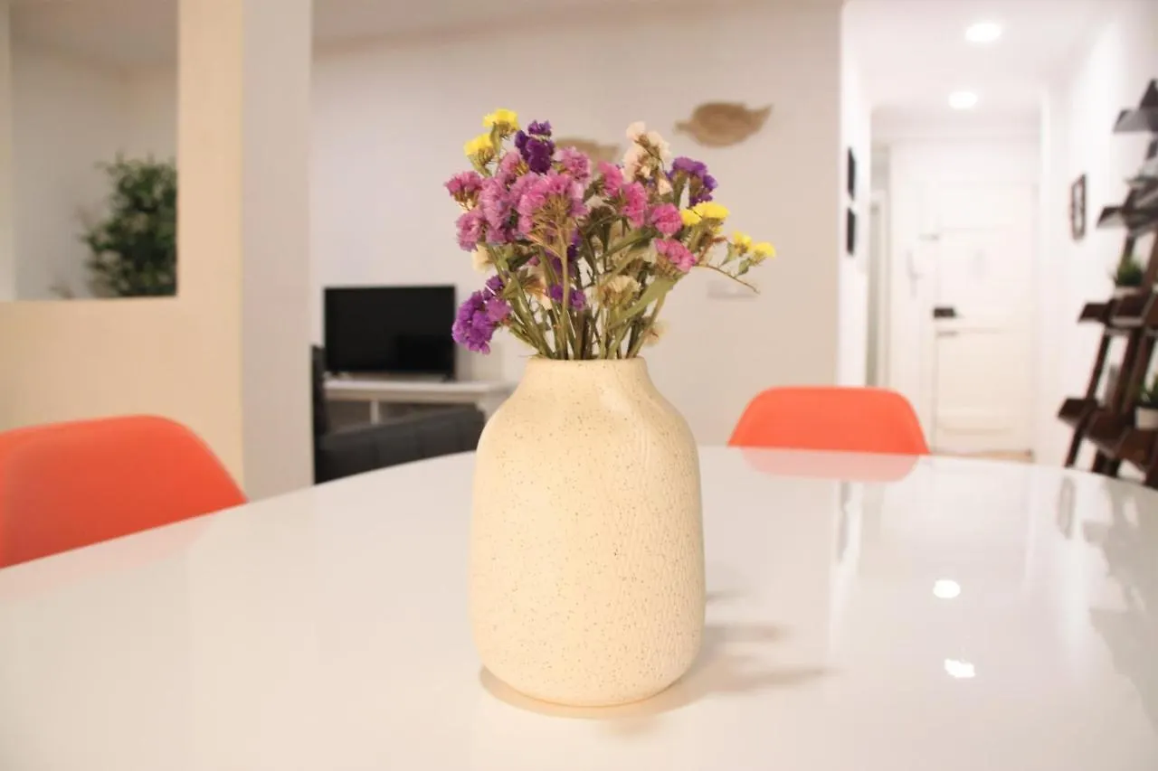 Apartment Romantichome At Alfama'S Heart Lisbon