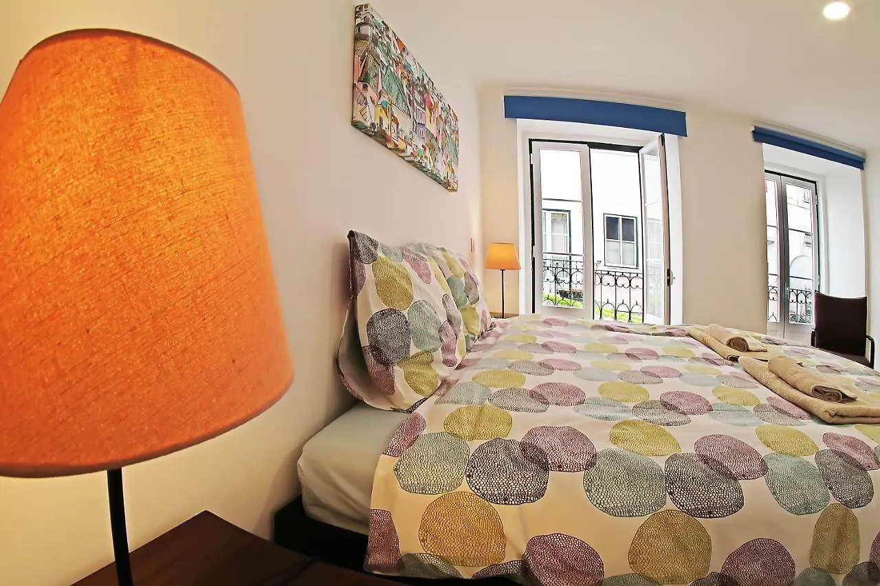 Romantichome At Alfama'S Heart Lisbon Apartment