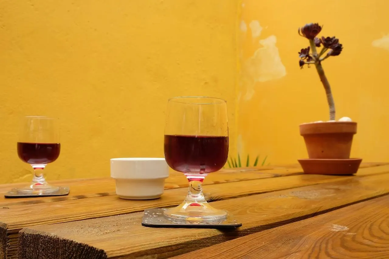 Romantichome At Alfama'S Heart Lisbon Apartment